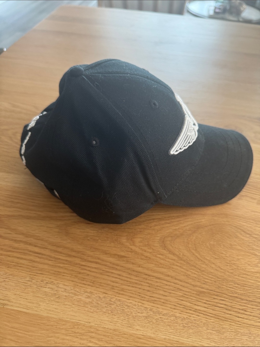 Breitling Black Baseball Cap with White Winged Anchor Emblem - Picture 4 of 4